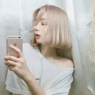 春色无边脂粉阵